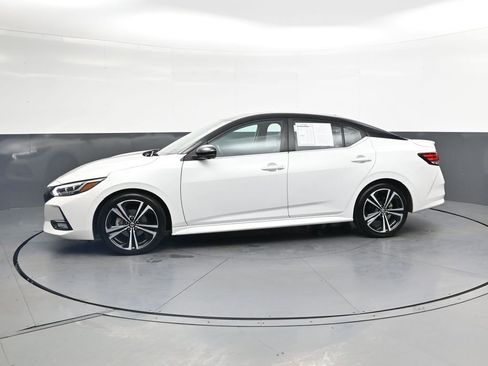 Used 2022 Nissan Sentra SR w/ SR Premium Package FWD image 8