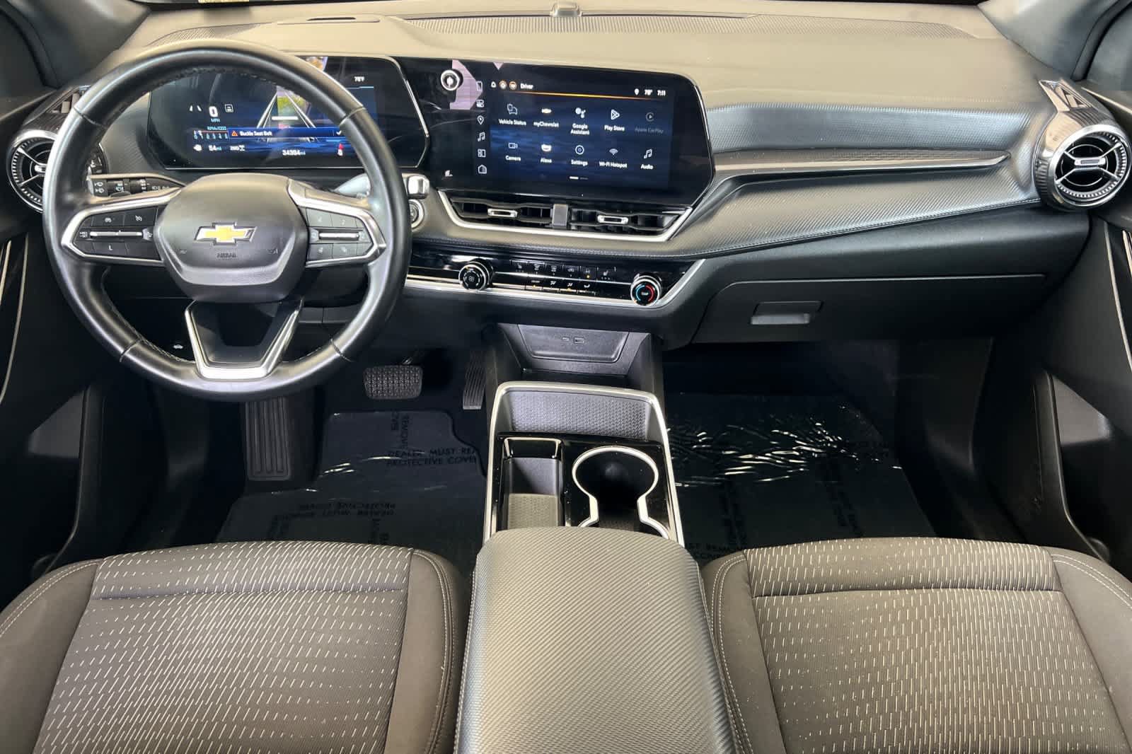 Used 2025 Chevrolet Equinox LT AWD/4WD image 3