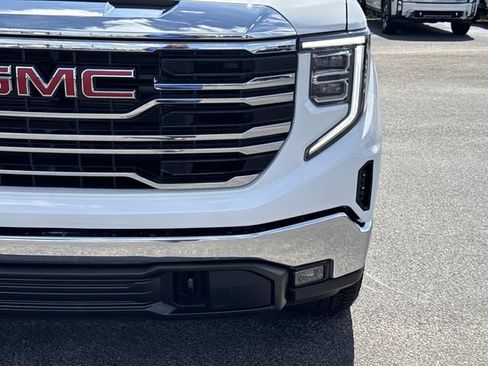 New 2026 GMC Sierra 1500 SLT w/ SLT Premium Package AWD/4WD image 9