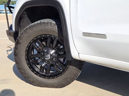 Used 2022 GMC Sierra 1500 Elevation AWD/4WD image 31