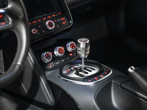 Used 2012 Audi R8 V10 w/ Enhanced Leather Pkg image 25