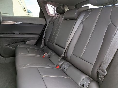 New 2026 Cadillac Optiq Luxury 1 image 25