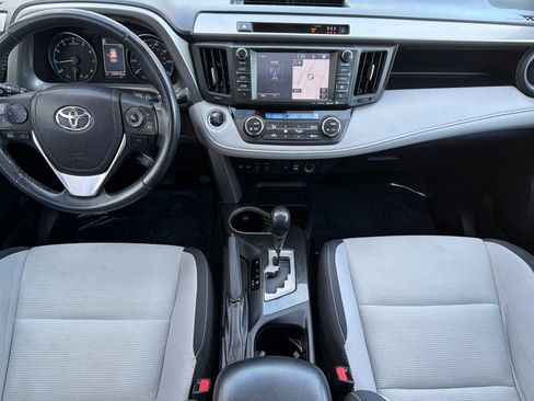 Used 2018 Toyota RAV4 Adventure image 13