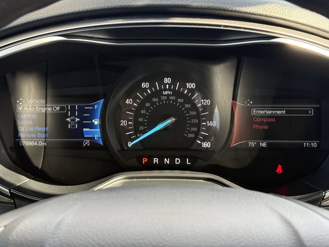 Used 2020 Ford Fusion SE FWD image 21