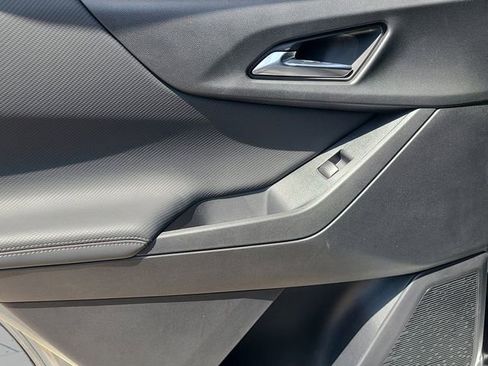 New 2026 Chevrolet Equinox LT image 14