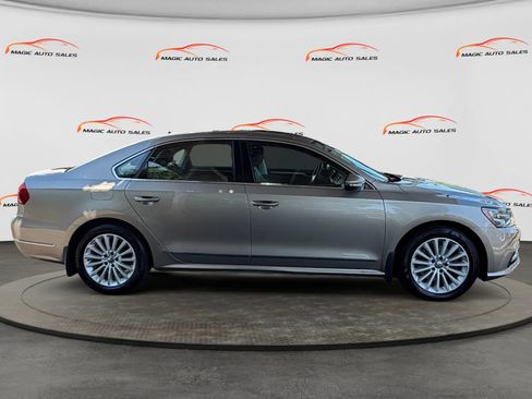 Used 2016 Volkswagen Passat 1.8T SE FWD image 6
