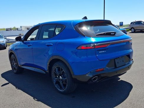 Certified 2024 Dodge Hornet R/T Plus w/ R/T Blacktop Package AWD/4WD image 4