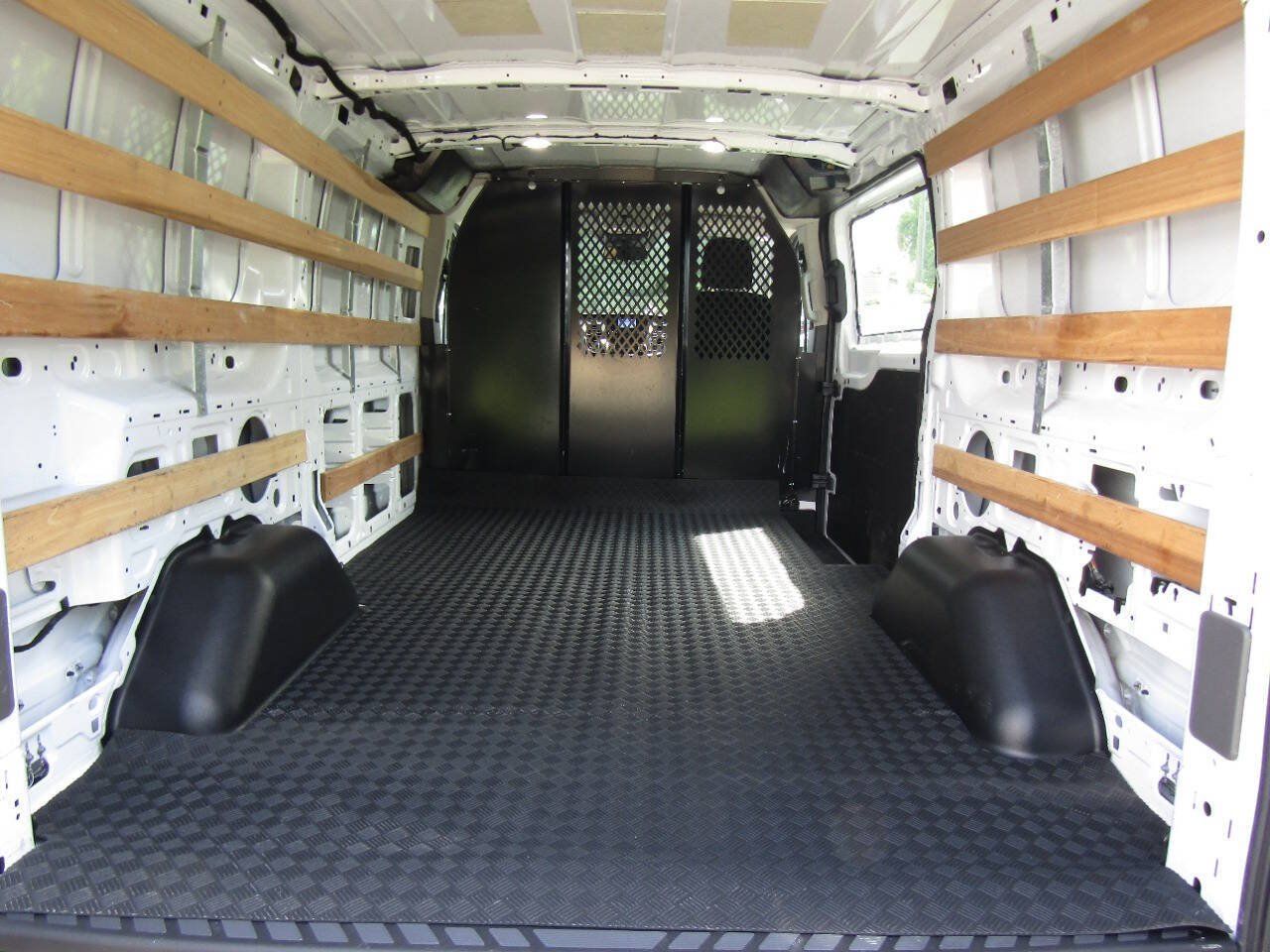 Used 2024 Ford Transit 250 Low Roof w/ Exterior Upgrade Package RWD image 23