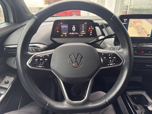 Used 2021 Volkswagen ID.4 Pro image 10