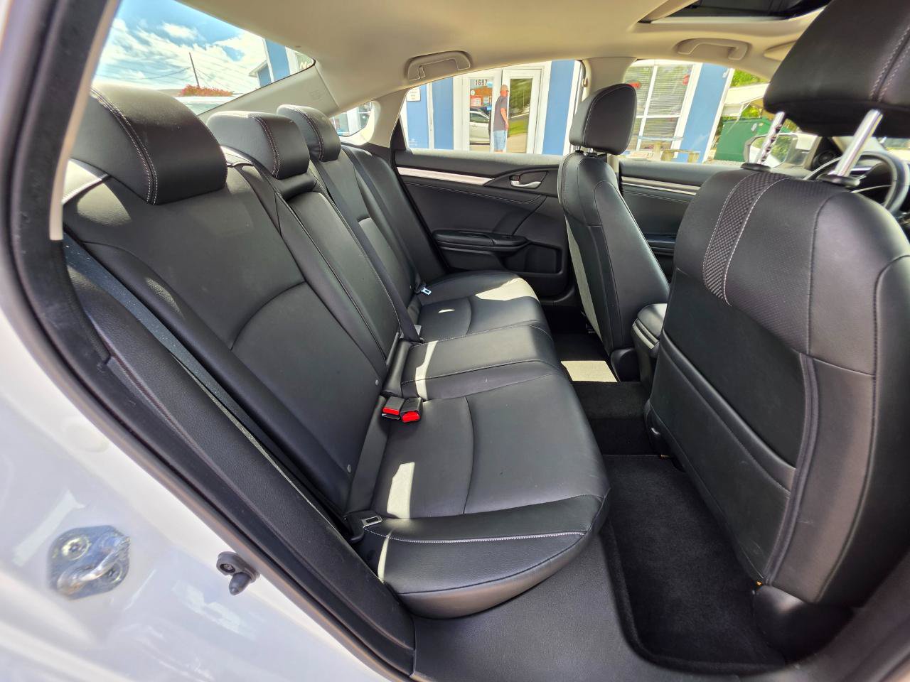 Used 2019 Honda Civic EX-L image 23