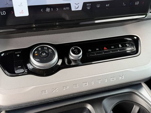 Certified 2025 Ford Expedition Max Active AWD/4WD image 37