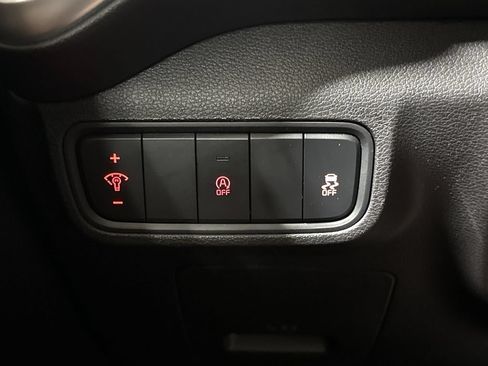 Used 2022 Kia Soul LX FWD image 18