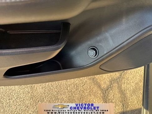 Used 2019 Chevrolet Blazer LT image 13