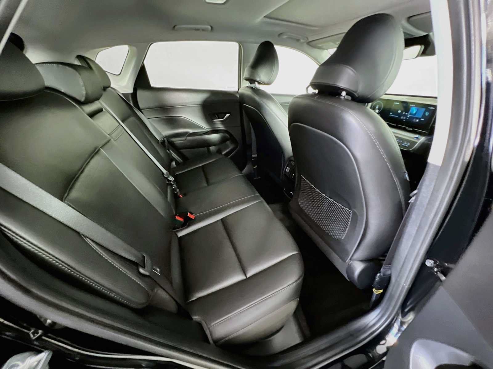 Certified 2024 Hyundai Kona Limited AWD/4WD image 28