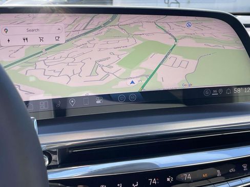 New 2025 Cadillac Lyriq Luxury image 27