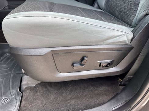 Used 2016 RAM 1500 Big Horn image 24