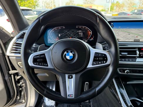 Certified 2022 BMW X7 xDrive40i w/ M Sport Package image 26
