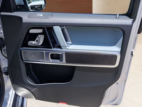 Used 2025 Mercedes-Benz G 550 image 29