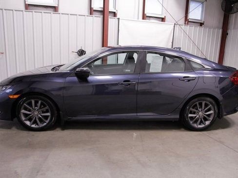 Used 2019 Honda Civic EX image 2