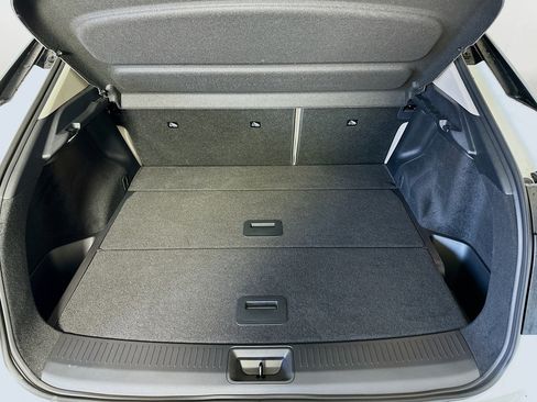 Used 2023 Nissan Ariya FWD image 29