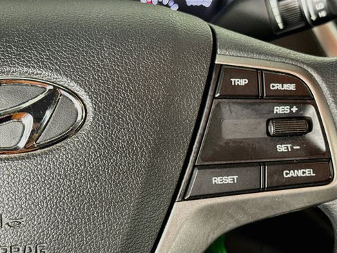 Used 2019 Hyundai Accent SE FWD image 13