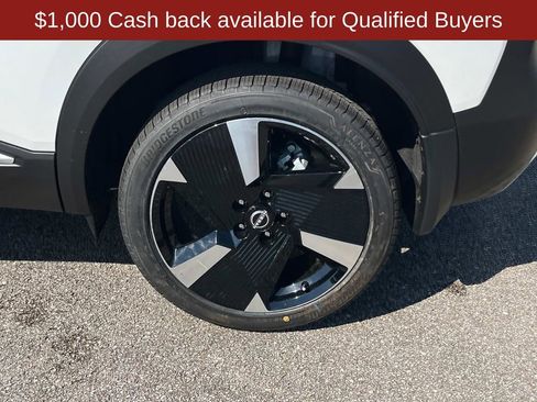 New 2026 Nissan Kicks SR image 15