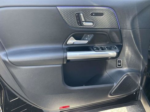 Used 2025 Mercedes-Benz GLA 250 4MATIC image 14