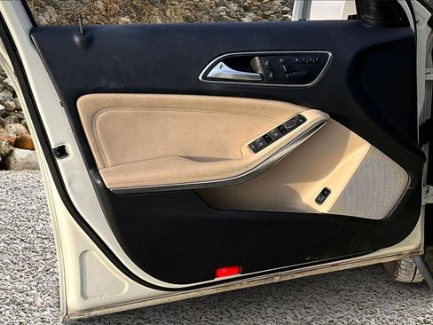 Used 2015 Mercedes-Benz GLA 250 image 20