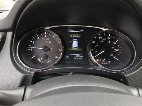 Used 2016 Nissan Rogue S image 17