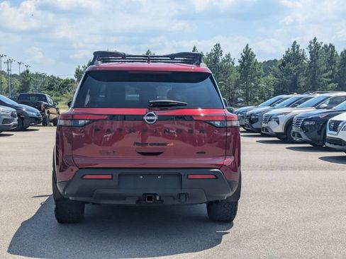 Used 2024 Nissan Pathfinder Rock Creek AWD/4WD image 4
