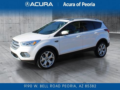 Used 2019 Ford Escape Titanium FWD image 1