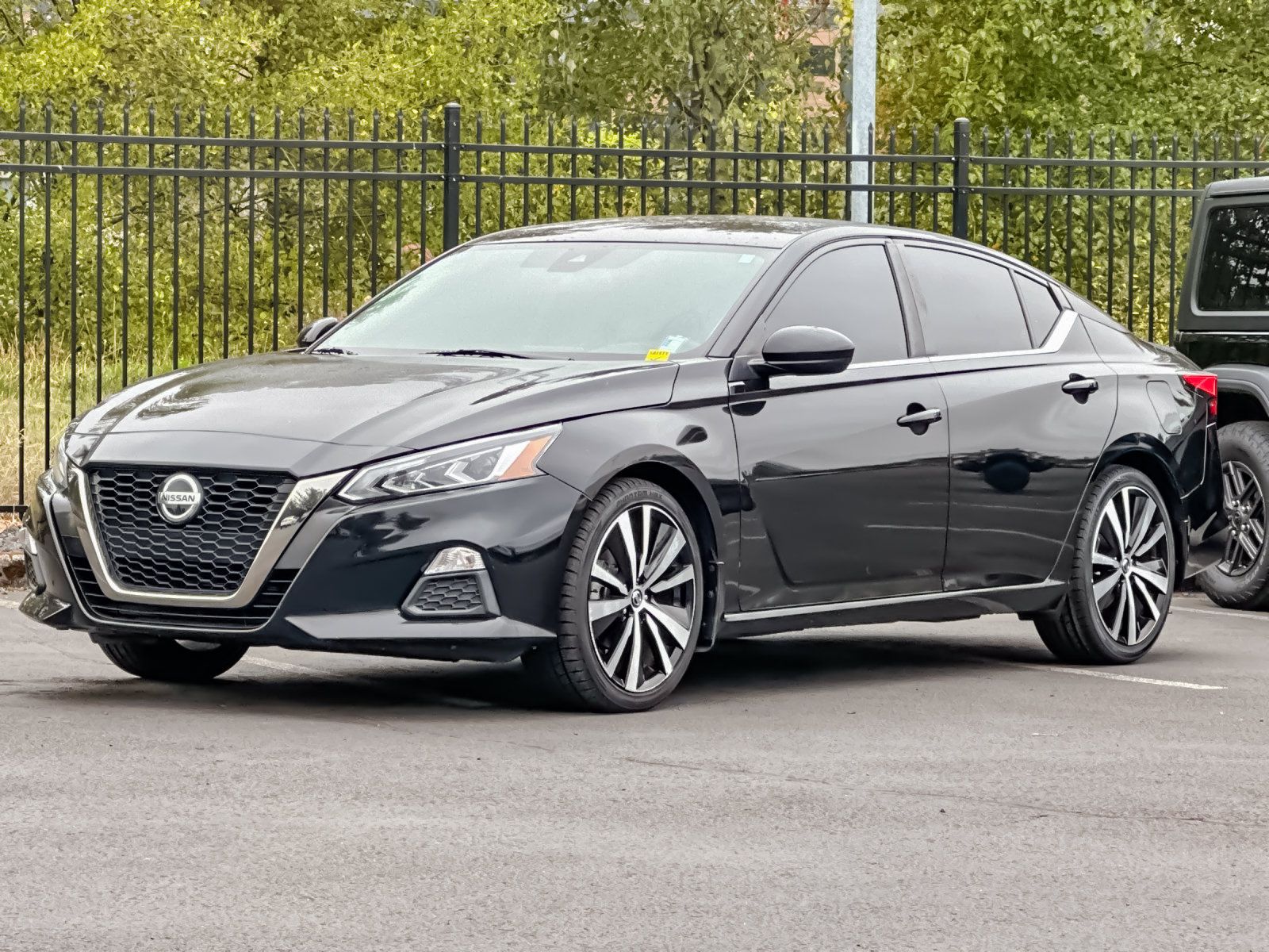 Used 2022 Nissan Altima 2.5 SR FWD image 7