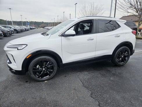 Used 2024 Buick Encore GX Sport Touring w/ Comfort Package image 3