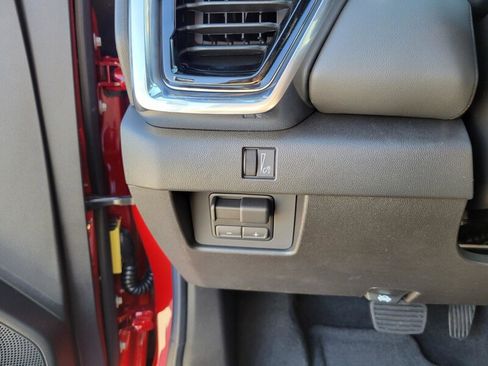 New 2026 GMC Canyon Elevation w/ Convenience Package image 19