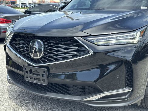 Used 2025 Acura MDX w/ Technology Package FWD image 10