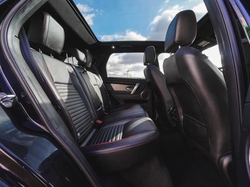 Used 2023 Land Rover Discovery Sport SE R-Dynamic image 31