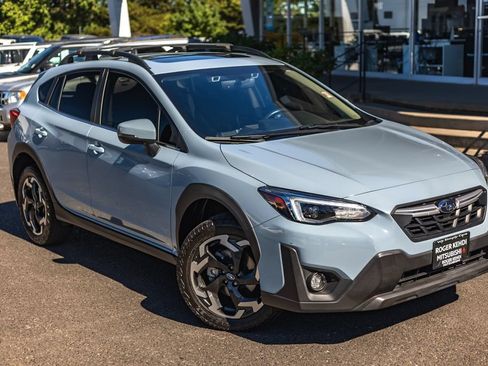 Used 2022 Subaru Crosstrek 2.5i Limited w/ Moonroof Package 2 AWD/4WD image 2