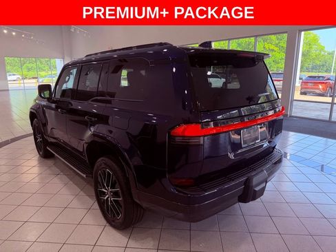 Certified 2025 Lexus GX 550 w/ Accessory Package (Z1) AWD/4WD image 5