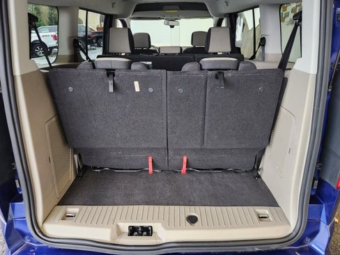 Used 2015 Ford Transit Connect XLT image 10
