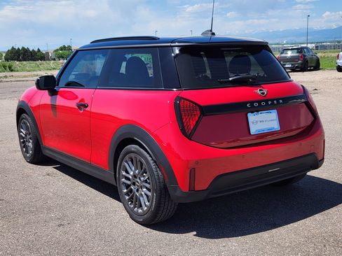Used 2026 MINI Cooper 2-Door Hardtop FWD image 3