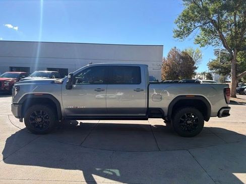 Used 2024 GMC Sierra 3500 AT4 w/ AT4 Premium Plus Package AWD/4WD image 3