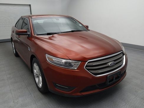 Used 2014 Ford Taurus SEL w/ Equipment Group 201A FWD image 14