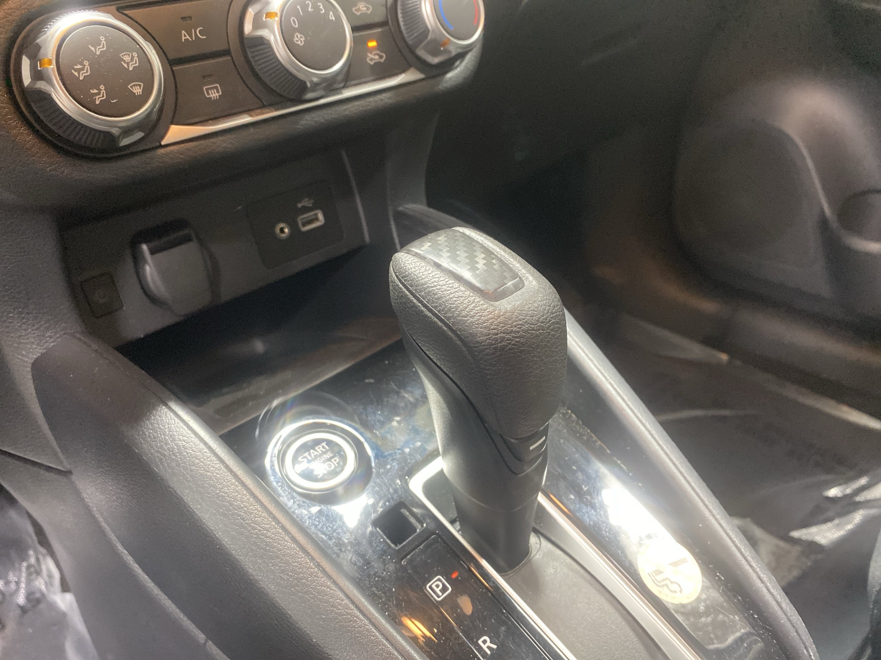 Used 2025 Nissan Versa SV FWD image 22