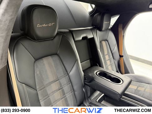Used 2023 Porsche Cayenne Turbo GT image 87