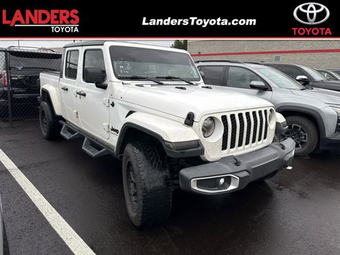 Used 2023 Jeep Gladiator Sport AWD/4WD image 1