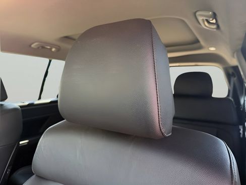 Used 2025 Hyundai Santa Fe Limited FWD image 17