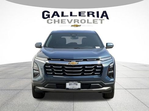 New 2026 Chevrolet Equinox LT w/ Convenience Package II FWD image 3