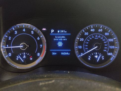 Used 2021 Hyundai Venue SEL image 23