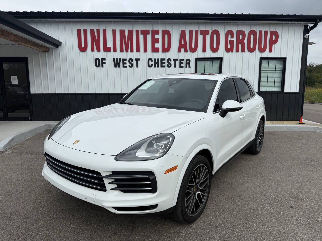 Used 2019 Porsche Cayenne AWD/4WD image 1