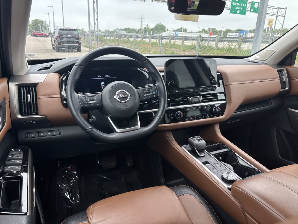 Certified 2024 Nissan Pathfinder Platinum AWD/4WD image 22